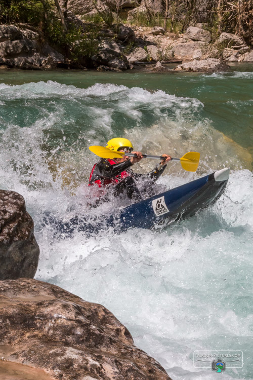 photo cano raft air boat canoe verdon